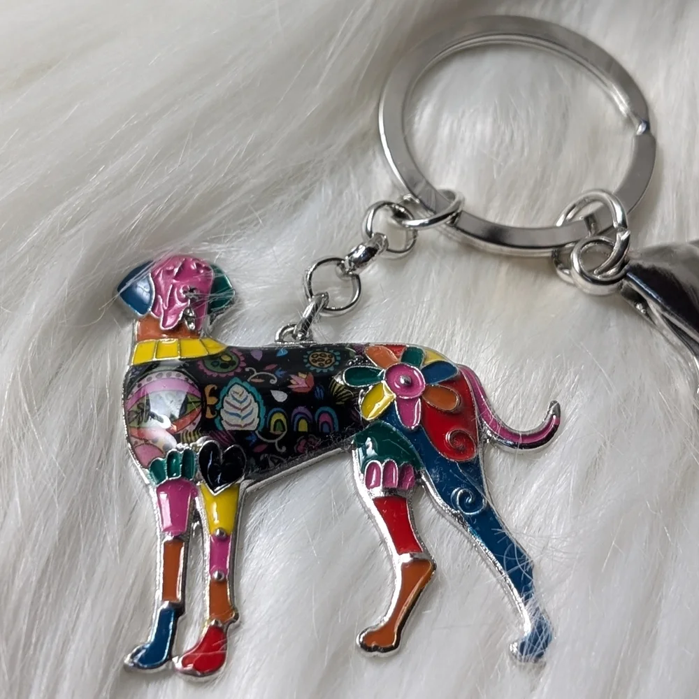 🆕 Just In... Great Dane Keychains - Picture 1 of 3